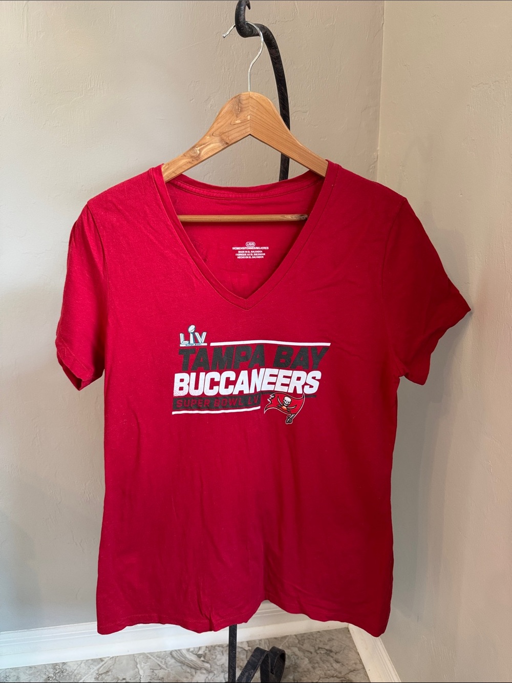Tampa Bay Buccaneers Red Super Bowl LIV V-Neck Tee